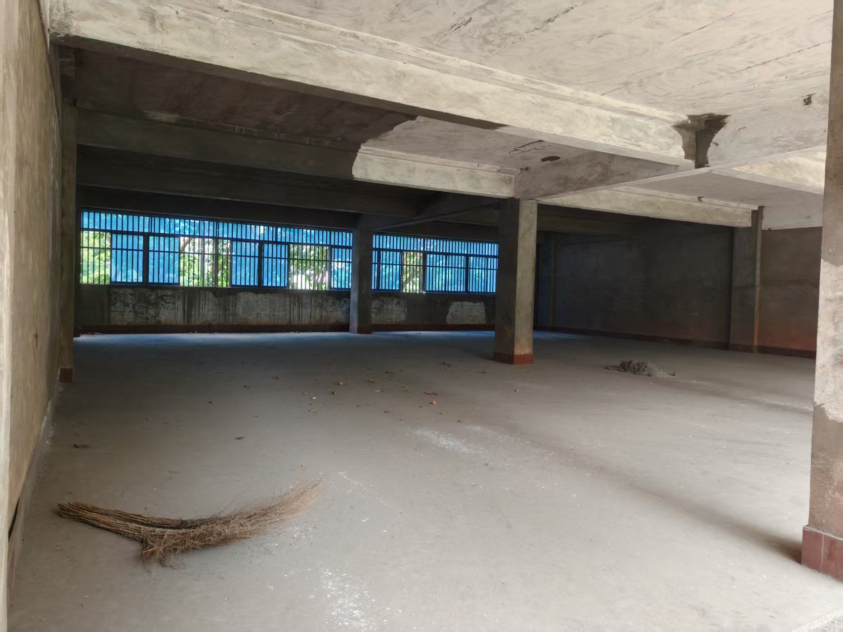 �Ĵ�ʡ�Թ����������������½ֻ�վ��ί����ó��C3��2¥���ز�-5